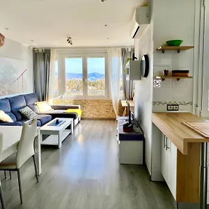 Espectacular Junto Al Mar, Con Piscina En , Malaga Spain